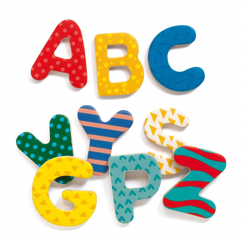 Letras mayúsculas Magnéticas Letras Fantasía Djeco +3 años