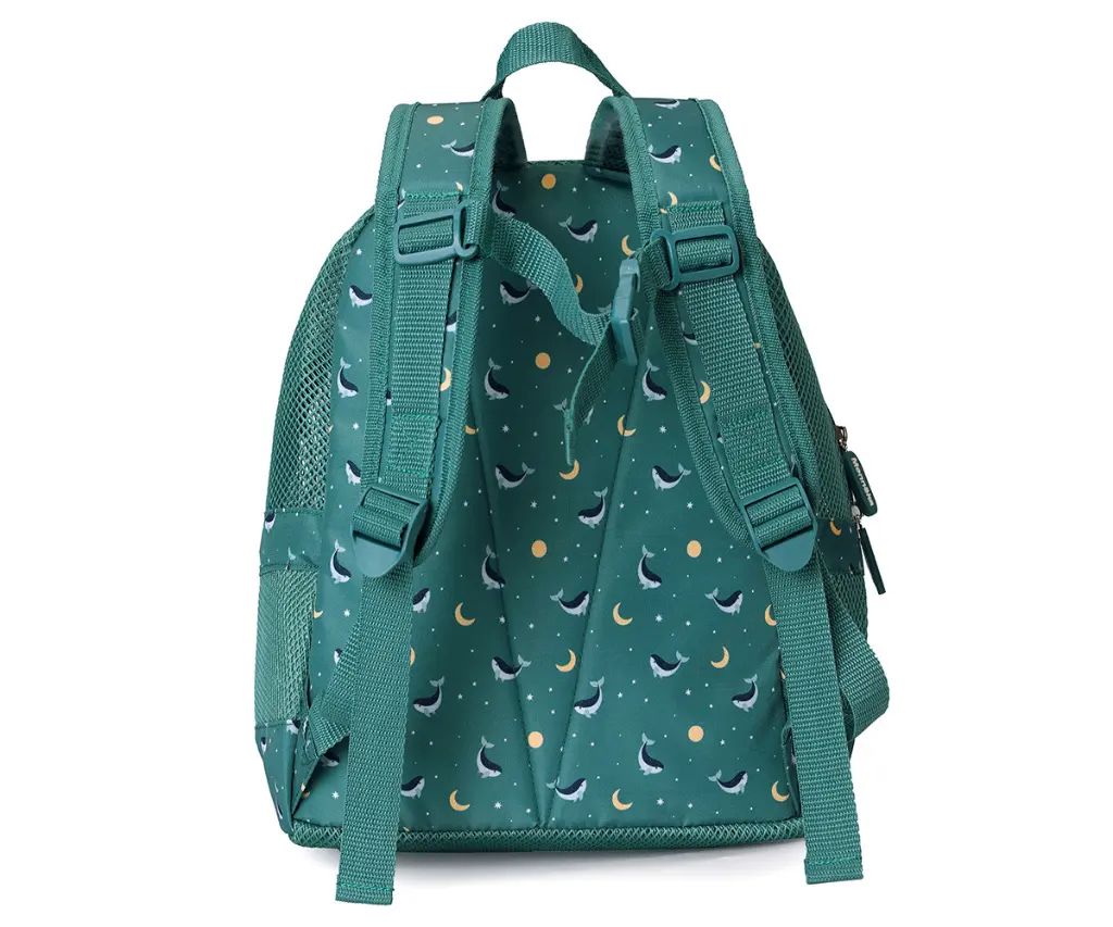 Mochila playa ballena verde 2.webp