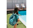Mochila playa ballena verde 1.webp