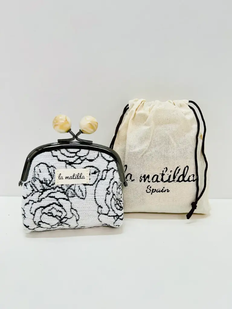 La Matilda Clasp Purse with Ball Closure Black Pink